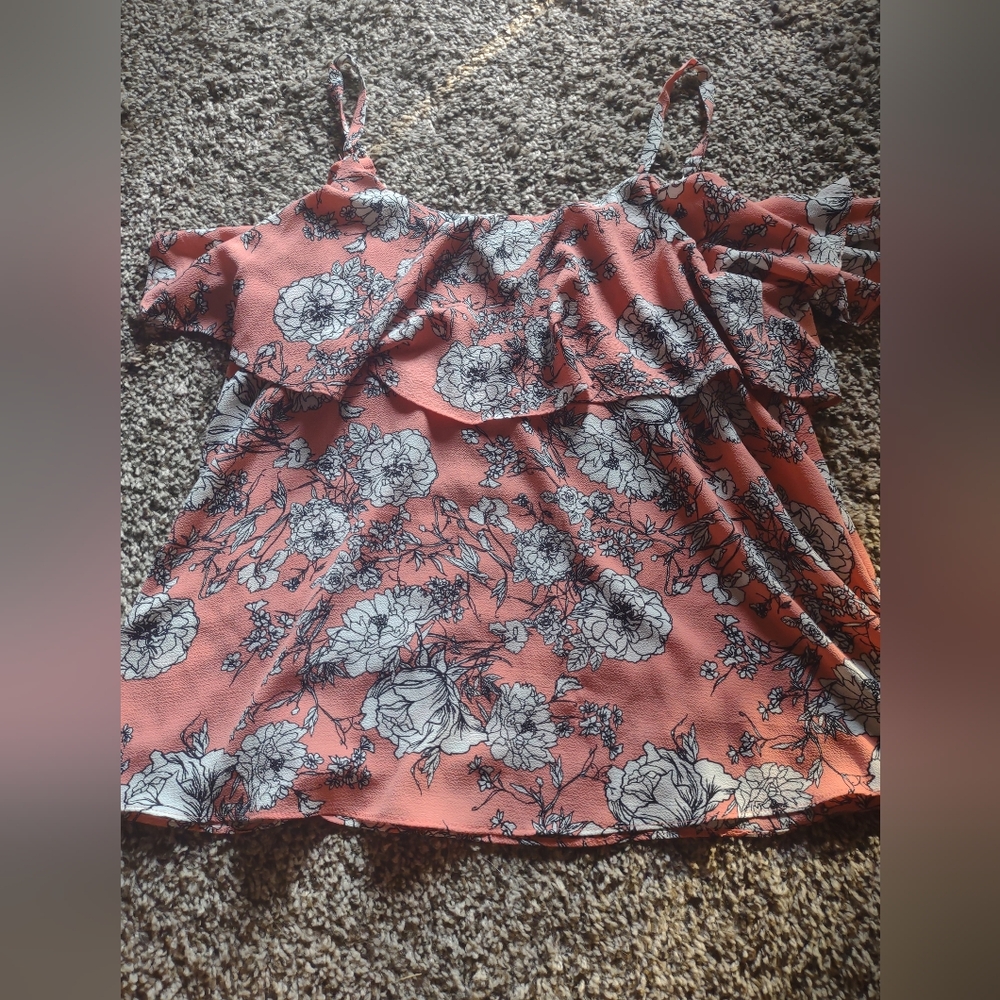 Coral bobeau cold shoulder top